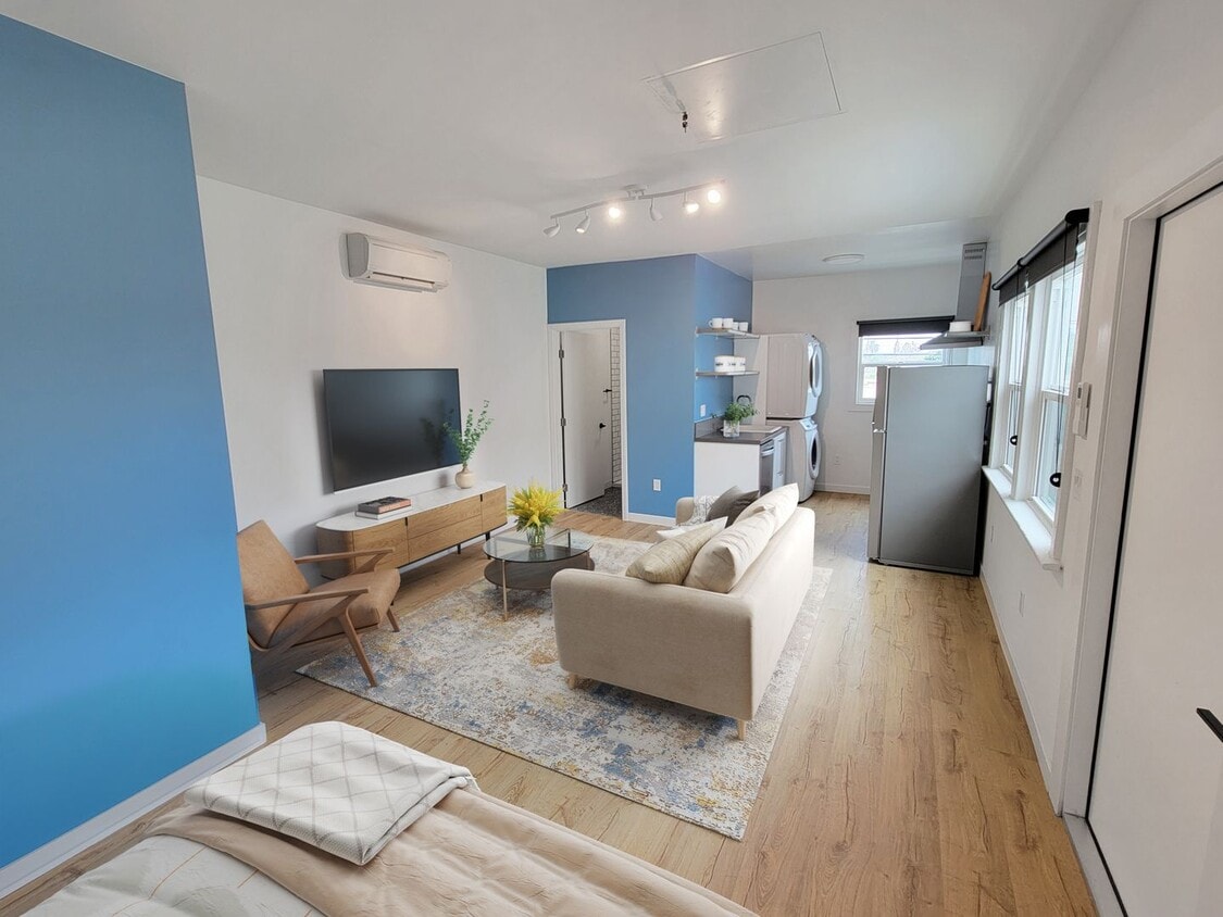 Building Photo - Renovated Studio with Bathroom In Jefferso...