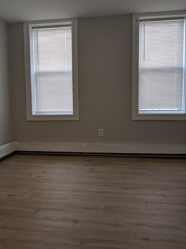 Foto del edificio - 6208 Palisade Ave