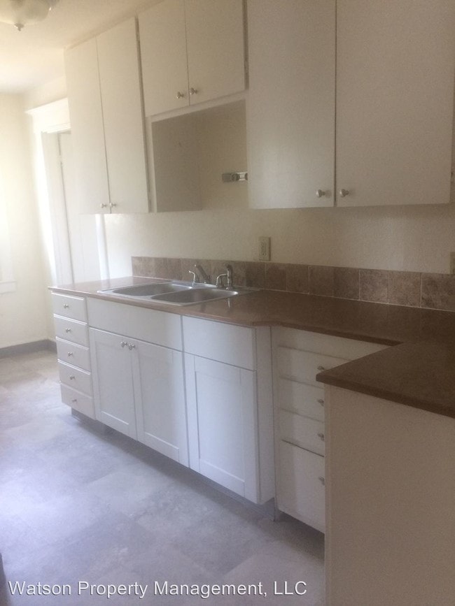 Building Photo - 1 br, 1 bath Apartment - 2210 C Street