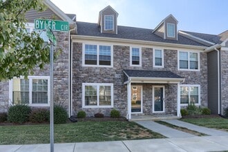 Building Photo - 531 Byler Cir