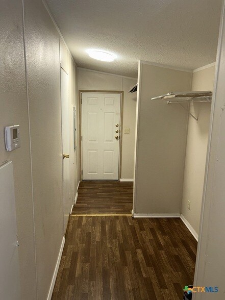 Foto del edificio - 5204 Tiffany Cir