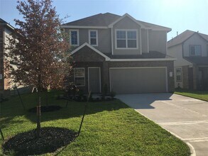 Building Photo - 2111 Ethan Dr