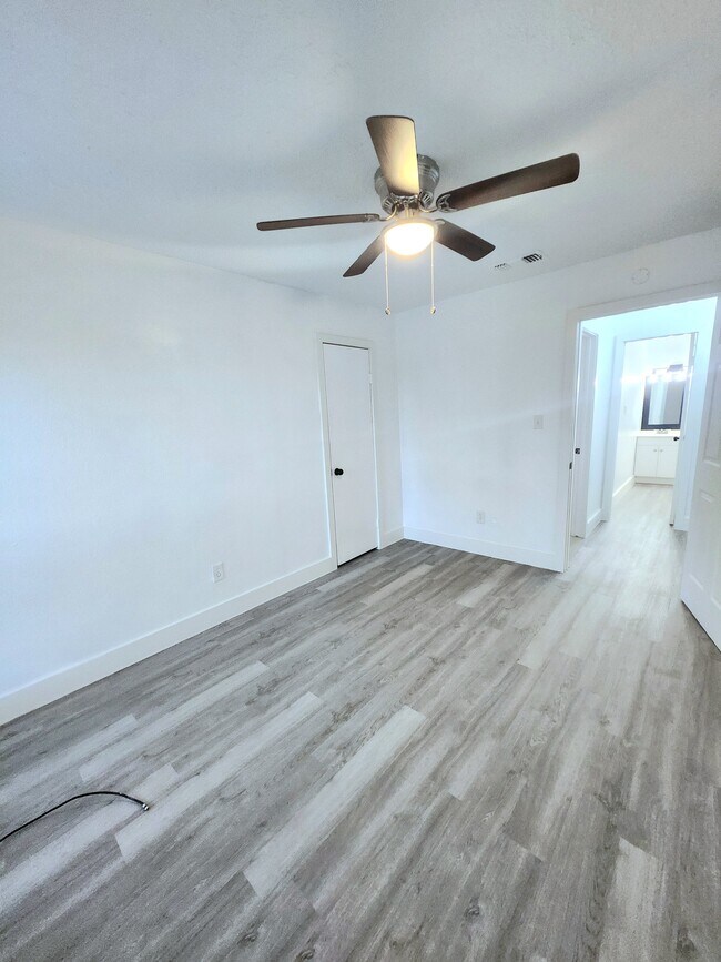 Building Photo - 6824 Fuqua St
