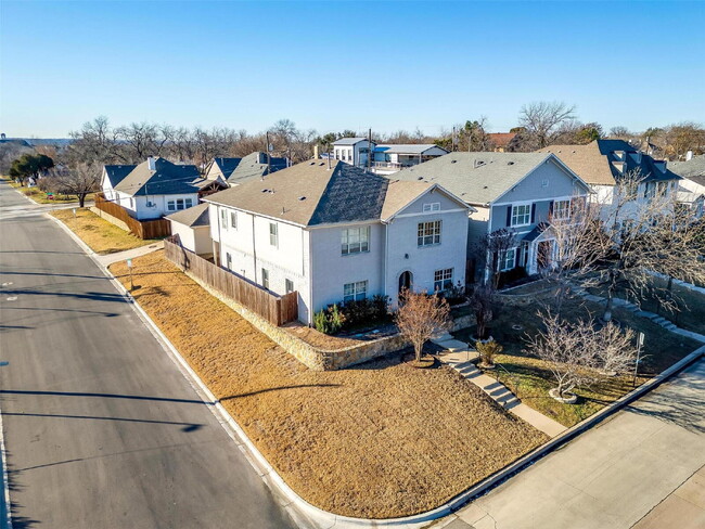 Building Photo - New Townhome Just Steps Away from Fort Worth's Cultural District