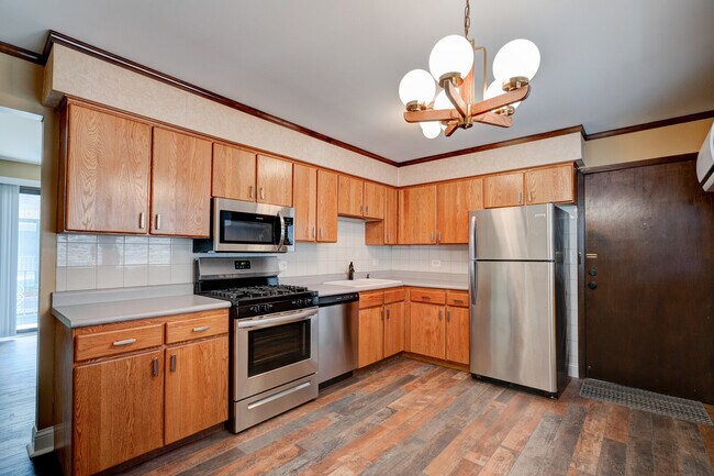 Foto del edificio - 2128 N Harlem Ave