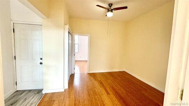 Foto del edificio - 68-52 76th St