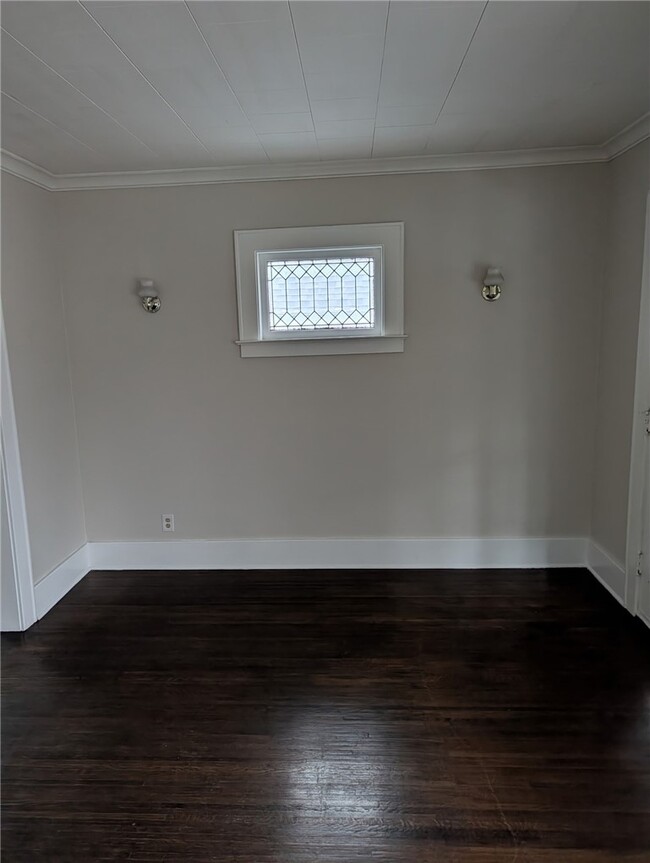 Foto del edificio - 616 Magee Ave