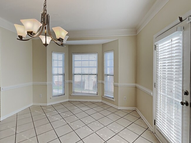 Building Photo - 10118 Atkins Ridge Dr