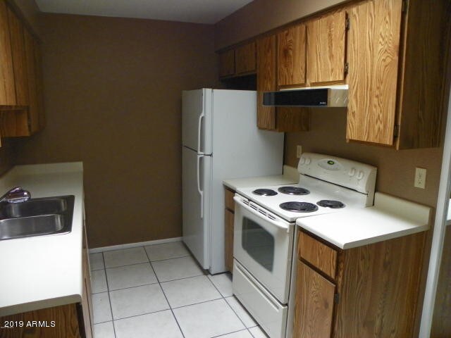 Building Photo - 316 W Tonopah Dr