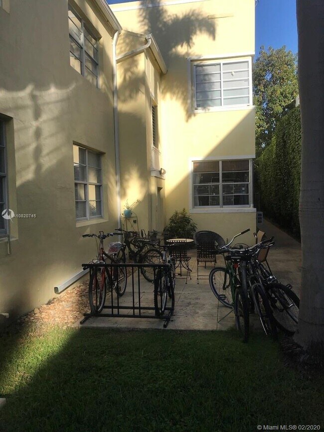 Foto del edificio - 1535 Meridian Ave