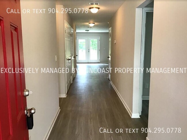 Building Photo - Craftsman Style home waiting for you!