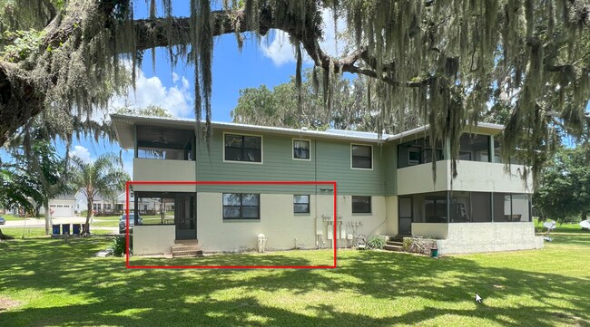 Foto del edificio - 70 Crockett Rd