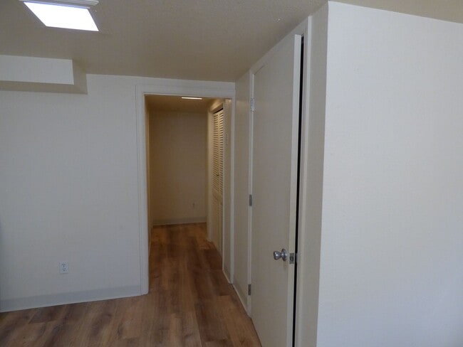 Building Photo - 609 Terry St