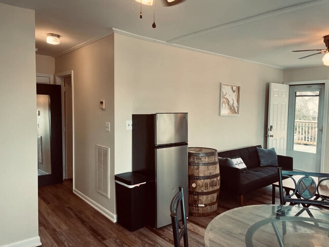 Foto del edificio - 14380 Calvert St