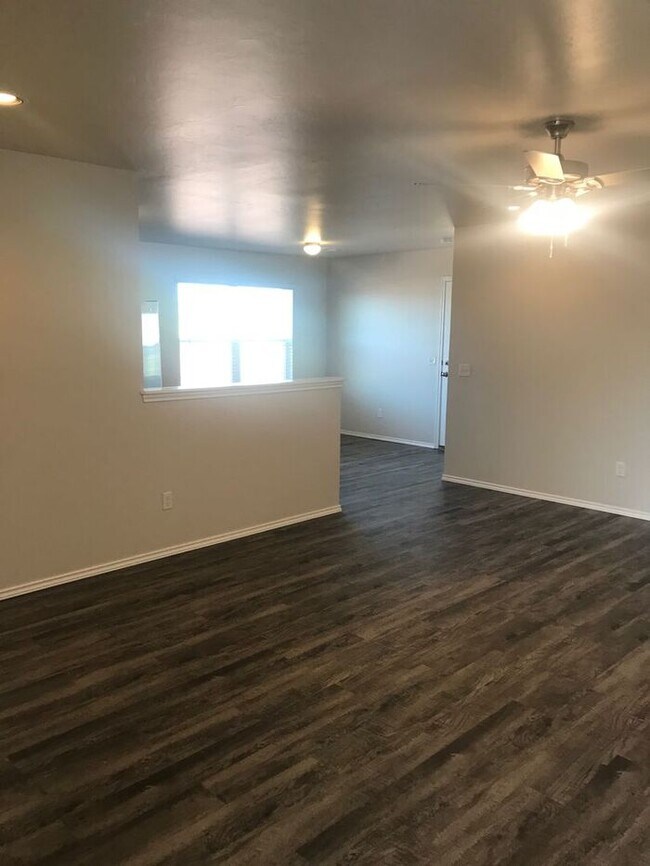 Foto del edificio - 10533 NW 19th St
