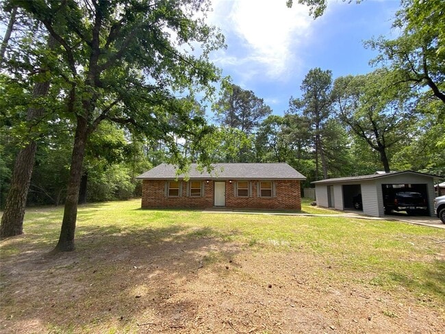 Building Photo - 195 Hickory Cir