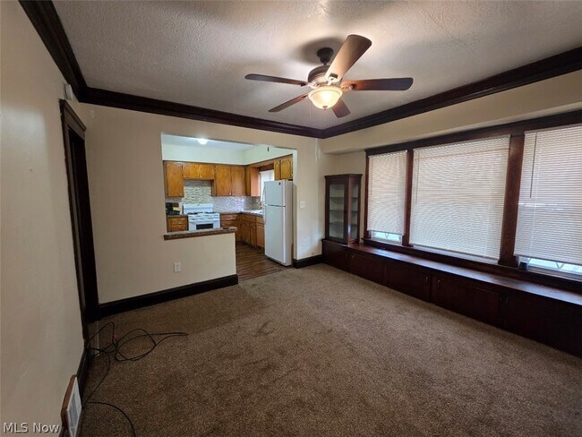 Building Photo - 4100 Mapledale Ave