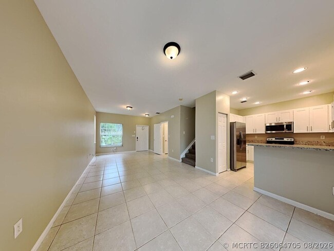 Building Photo - 703 NW 170th Terrace
