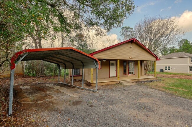 Foto del edificio - 1102 Yellowstone River Rd