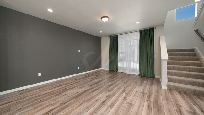 Building Photo - Immaculate MidTown Collection Townhome in ...