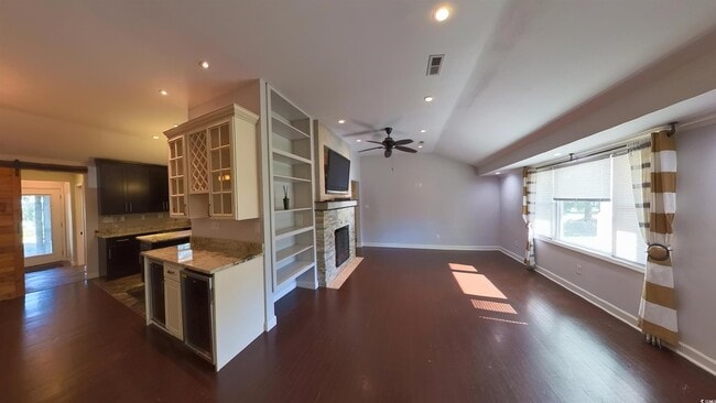 Foto del edificio - 710 Yucca Ave