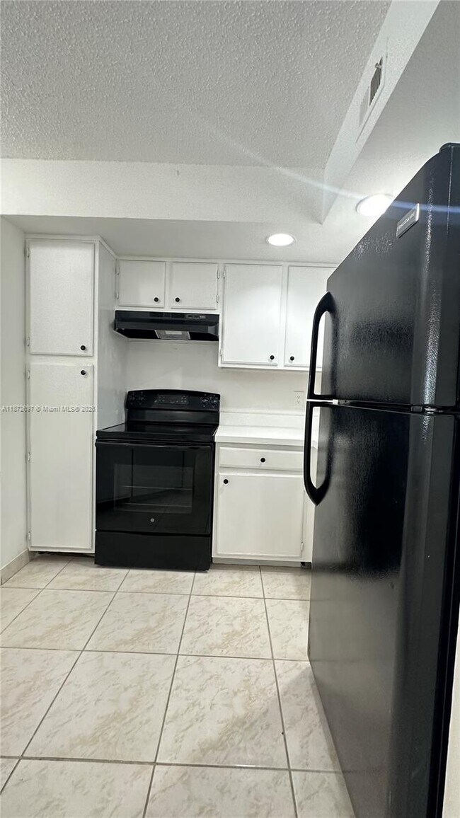 Foto del edificio - 12760 Vista Isles Dr