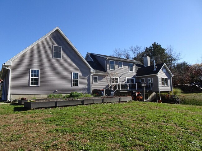 Building Photo - 99 Commons Rd