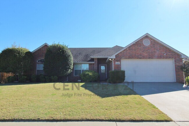 Building Photo - 6218 Bentwood Dr
