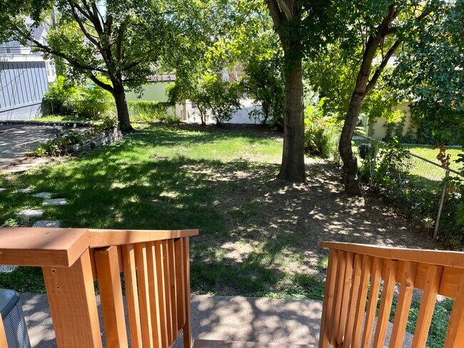 Foto del edificio - 4923 Chicago St