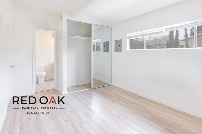 Foto del edificio - New Completely Remodeled Charming Vintage ...
