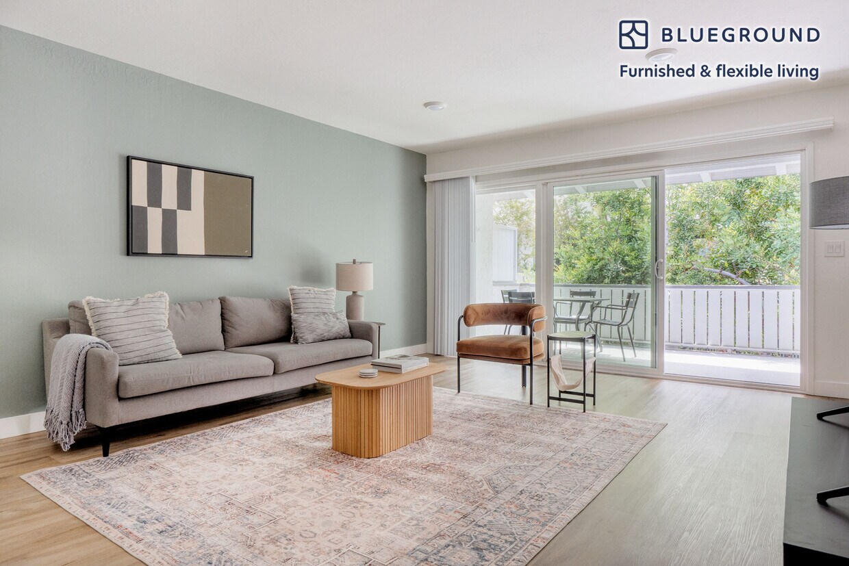 Foto principal - 20200 Lucille Ave