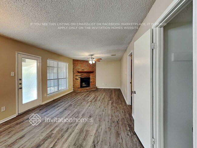 Foto del edificio - 6001 Rocky Point Dr