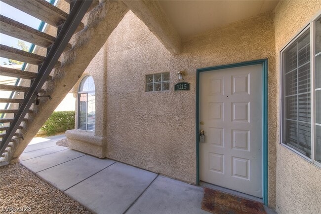 Building Photo - 2251 Wigwam Pkwy