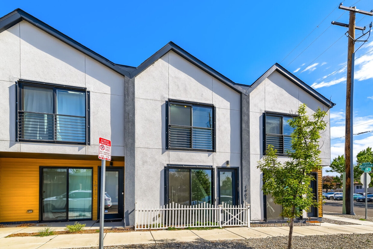 Photo - 1907 W Elk St, Denver, CO 80211