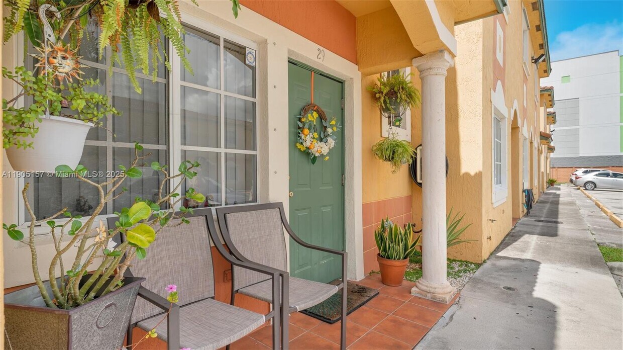 Foto principal - 2993 W 80th St