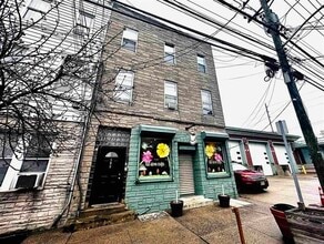 Building Photo - 589 Palisade Ave