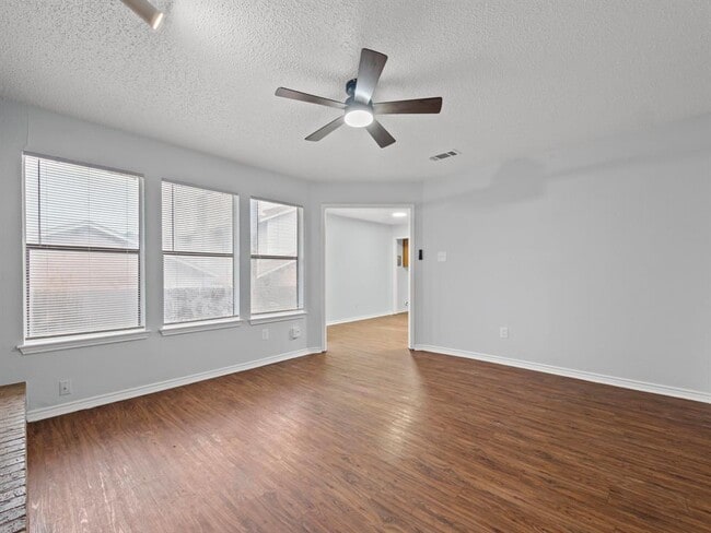 Building Photo - 1816 Rawhide Loop