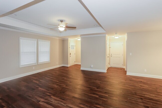 Building Photo - 8264 Historic Hill Dr