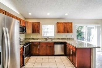 Building Photo - 5550 NW 49th Ave