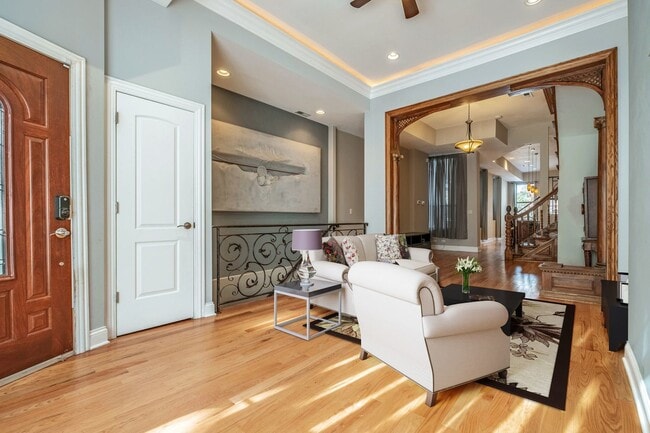 Foto del edificio - 2140 W Monroe St