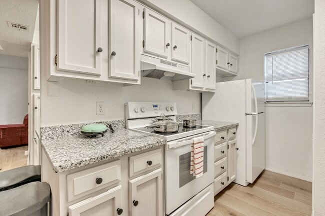 Foto del edificio - 11409 Springhollow Rd