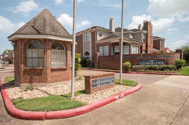 Foto del edificio - 8888 Benning Dr