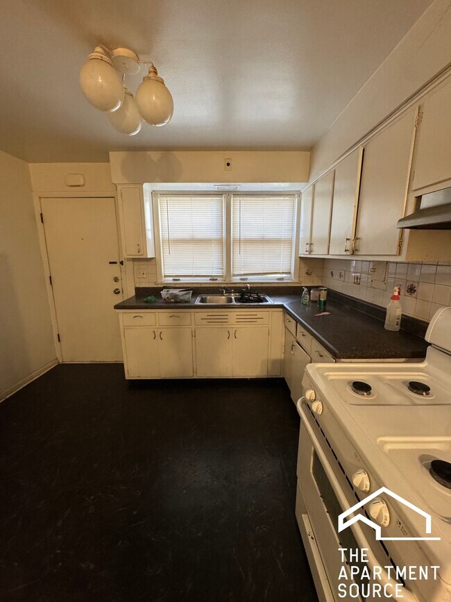 Foto del edificio - 7528 N Claremont Ave