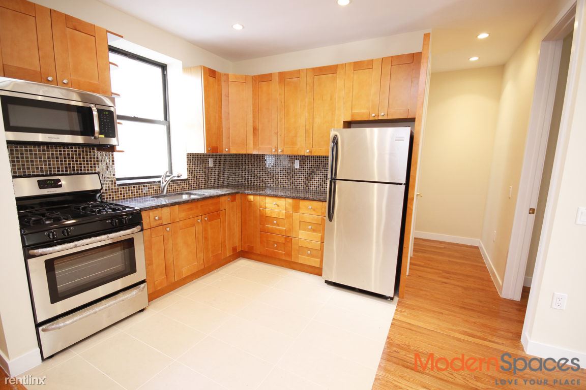 Primary Photo - 3123 32nd St