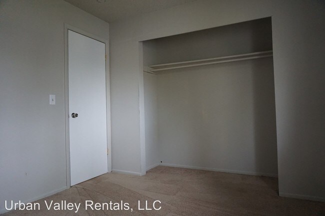 Building Photo - 1794 W 400 N