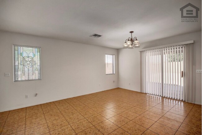 Foto del edificio - 7407 S Sunrise Way