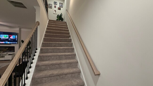 Foto del edificio - 3840 Pressley Ln