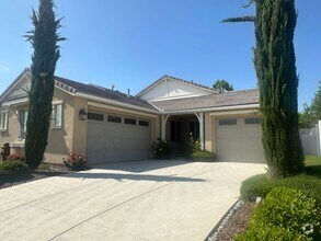 Building Photo - 13600 Pixton Ave