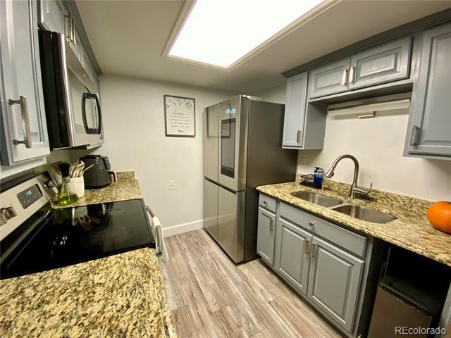 Foto del edificio - 8555 Fairmount Dr