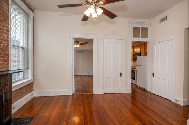 Photo - 215 E University Ave Apartment